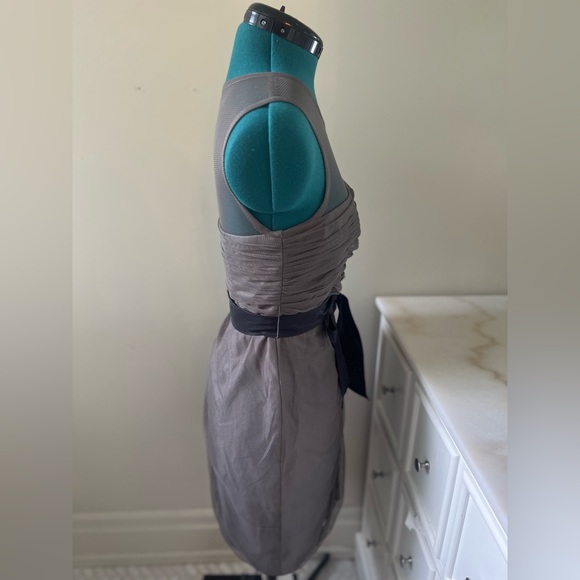 Vera Wang White Dress (Grey, Mesh, US 6) - Picture 2 of 3